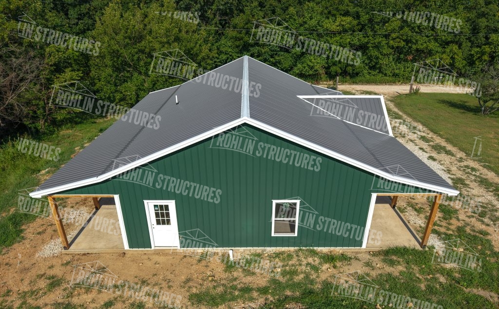 Rohlin Structures custom barndominium and garage construction in Missouri, showcasing durable pole structure design.