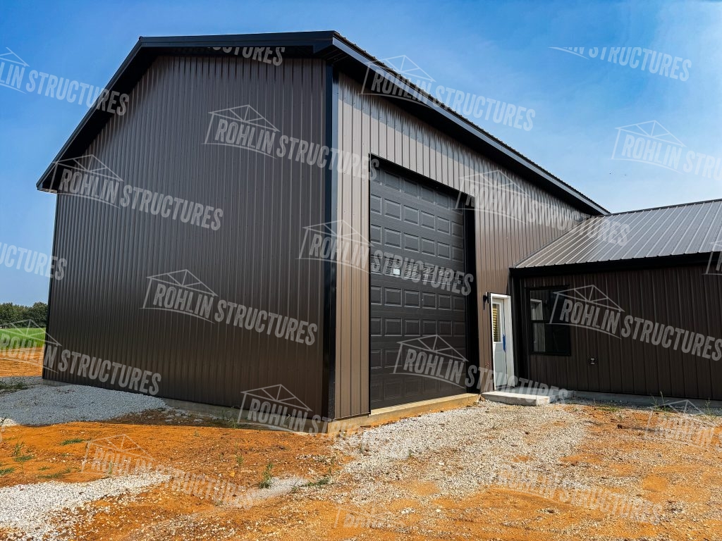 Rohlin Structures pole barn and garage construction in Missouri, showcasing custom building options.