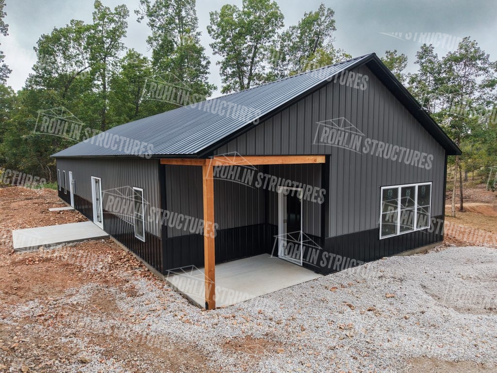 Custom pole barn built by Rohlin Structures in Missouri, showcasing a dark gray exterior.